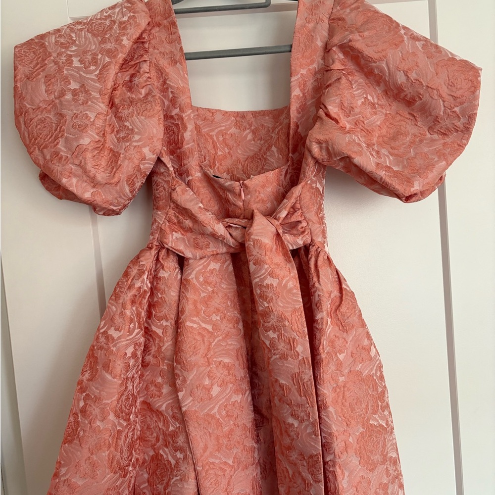 SISTER JANE RECITAL JACQUARD
PINK PEACH Dress - New With Tags, Size M - Picture 6 of 7